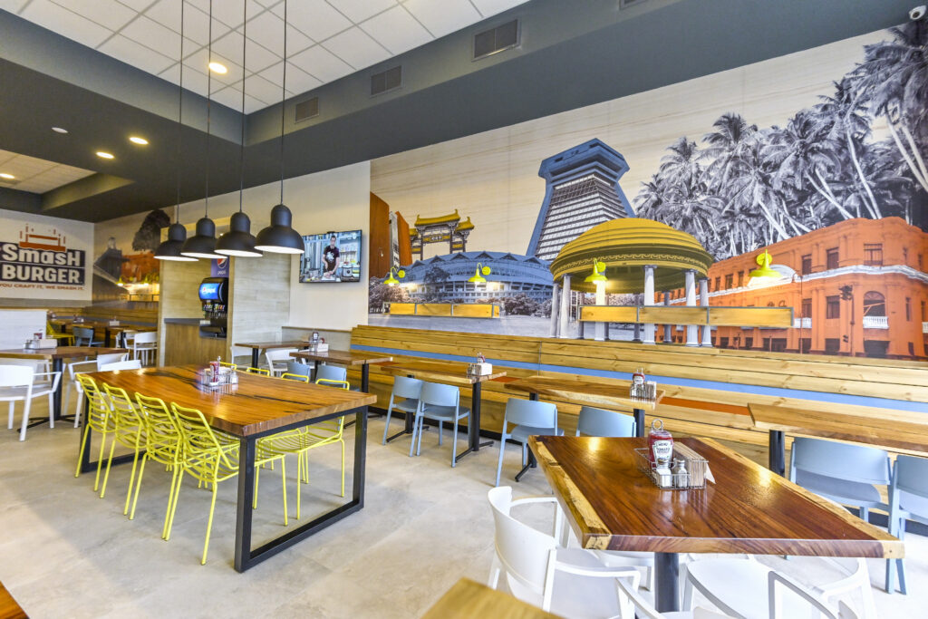 Smashburger abrió en Paseo Colón
