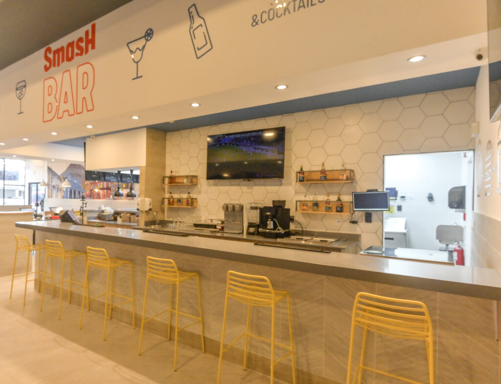 Smashburger abrió en Paseo Colón