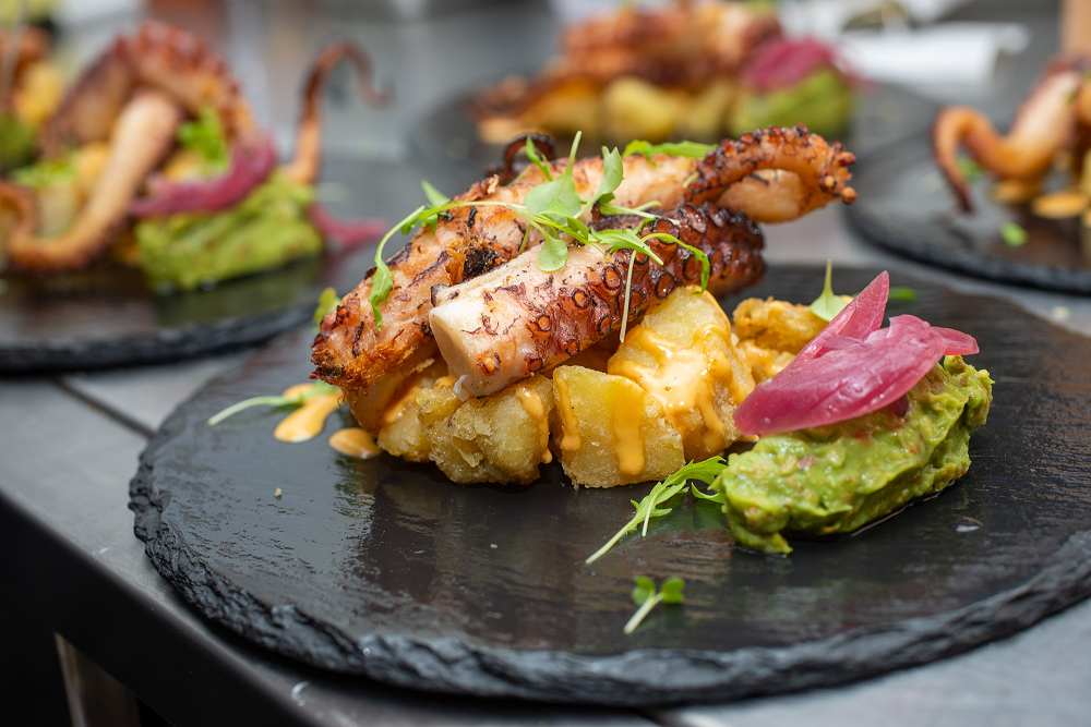  La Cava de Alta Fiori, restaurante con esencia mediterránea